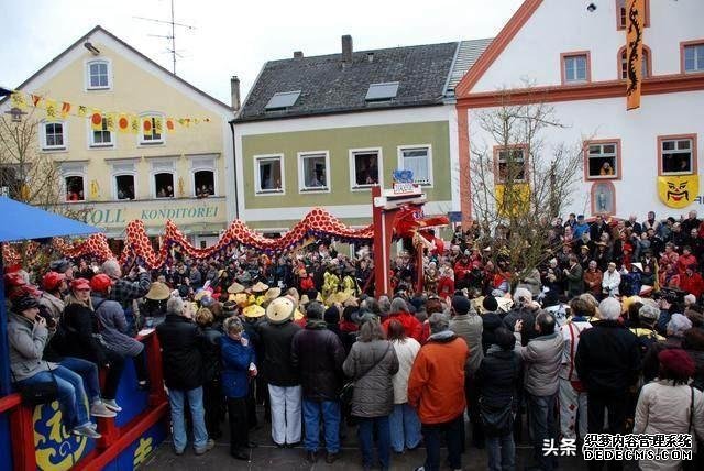 环球旅行8年见闻，中国春节已经成为世界的节日