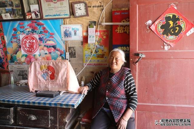 山西75岁奶奶跟团北京游玩4天消费10元，她把旅行