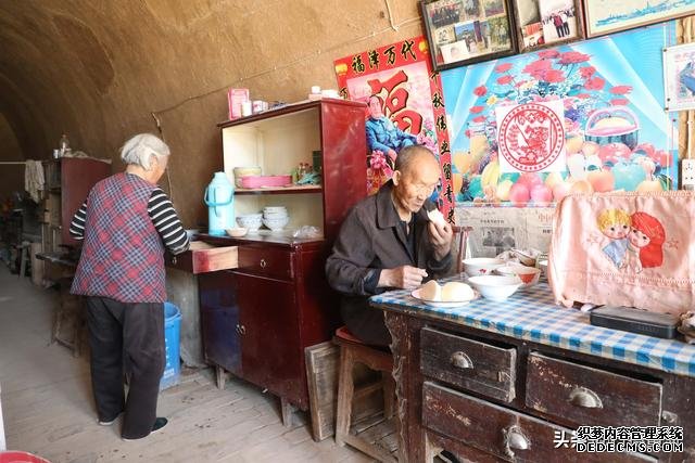 山西75岁奶奶跟团北京游玩4天消费10元，她把旅行
