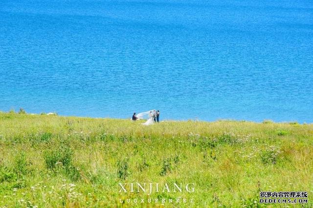 为了赛里木湖那一眼明媚的蓝，体验新疆跟团一